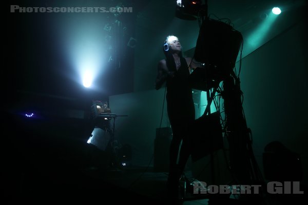 IAMX - 2022-06-10 - PARIS - Petit Bain - 